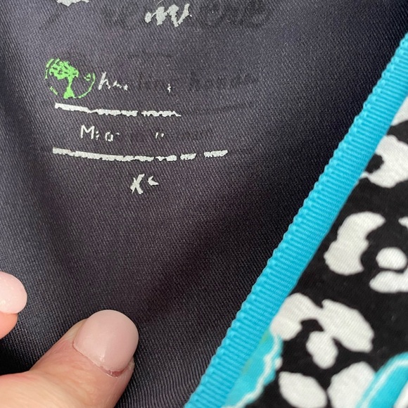 SCRUB TOP - Picture 2 of 2